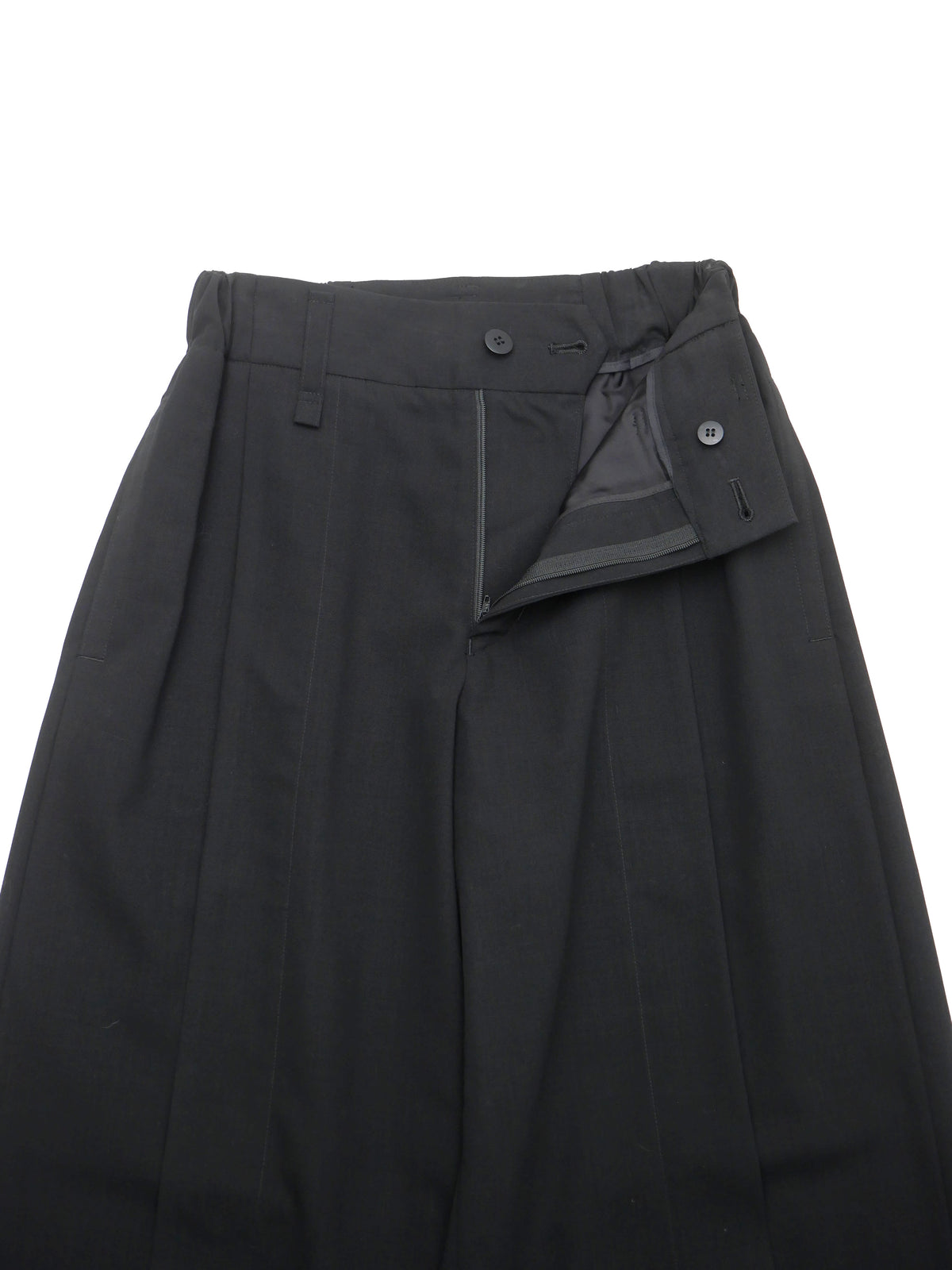 ISSEY MIYAKE イッセイミヤケ センタースリット ウール ワイドタックパンツ 1 ブラック