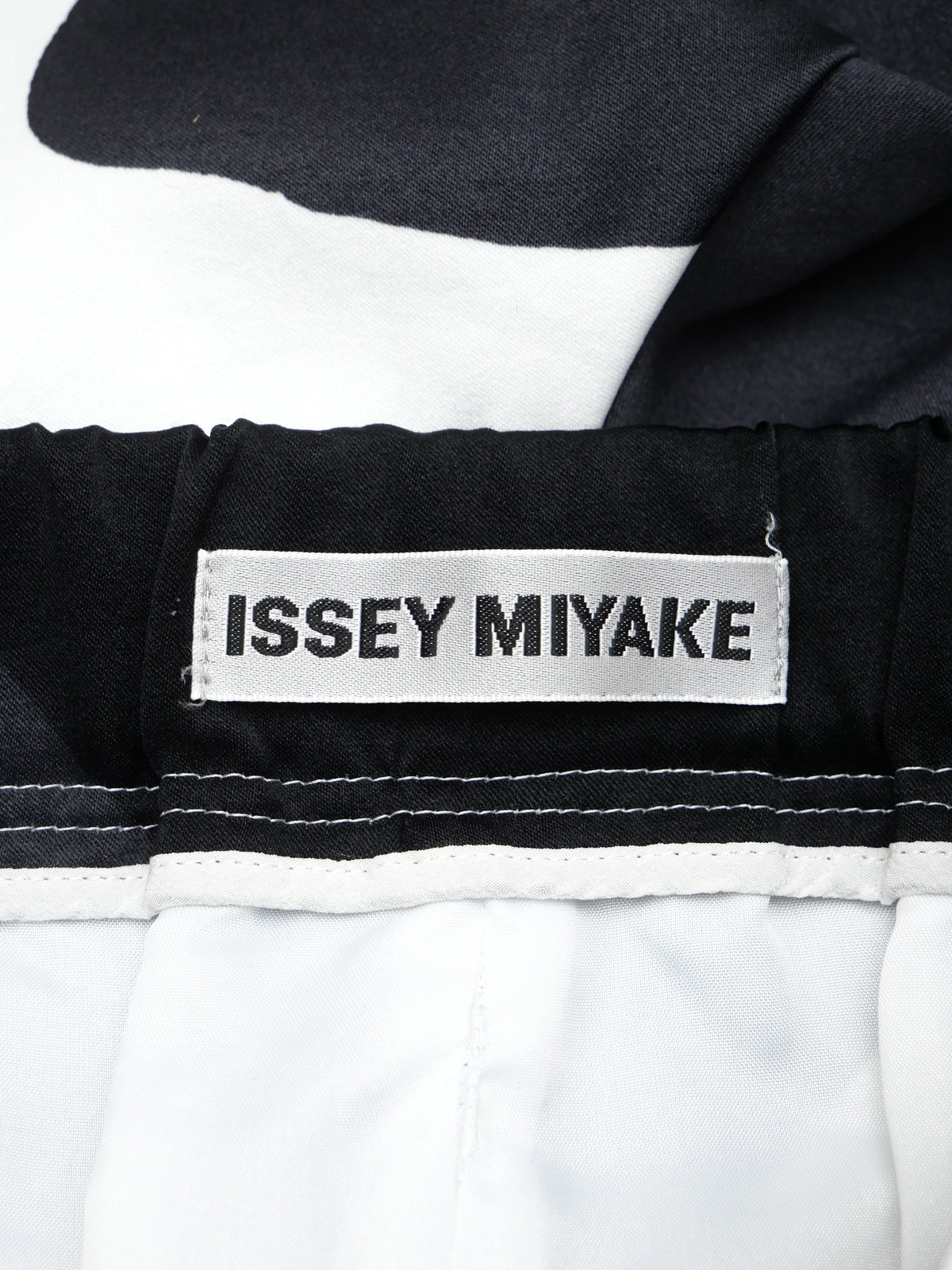 ISSEY MIYAKE イッセイミヤケ プリントワイドパンツ 1 モノトーン