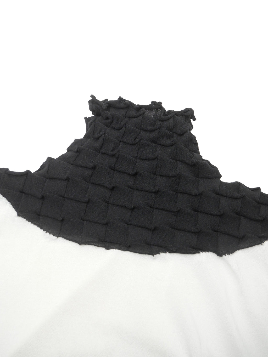 ISSEY MIYAKE イッセイミヤケ 22SS ニットチュニック 2 ブラック×ホワイト