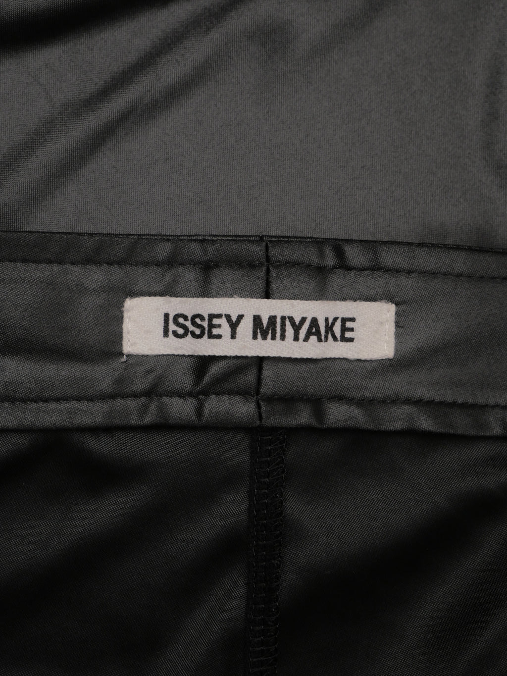 ISSEY MIYAKE イッセイミヤケ 切替 テーパードパンツ 1 ブラック