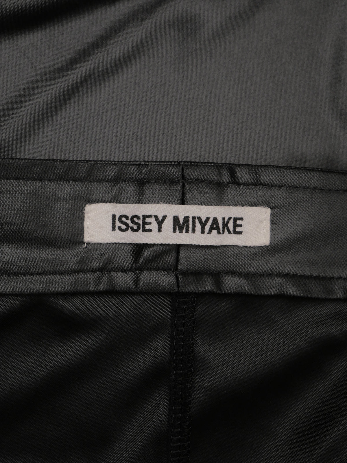 ISSEY MIYAKE イッセイミヤケ 切替 テーパードパンツ 1 ブラック