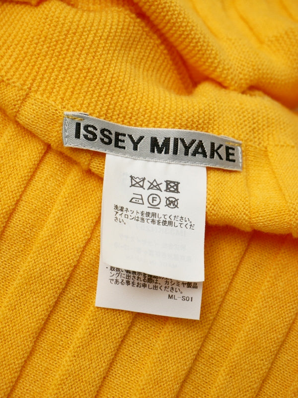 ISSEY MIYAKE イッセイミヤケ 変形 ニットポンチョ トップス 2 イエロー