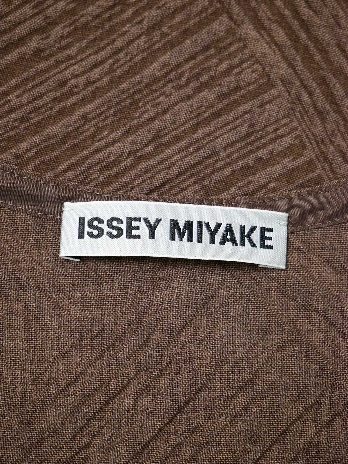 ISSEY MIYAKE イッセイミヤケ ロングノースリーブワンピース 2 ブラウン