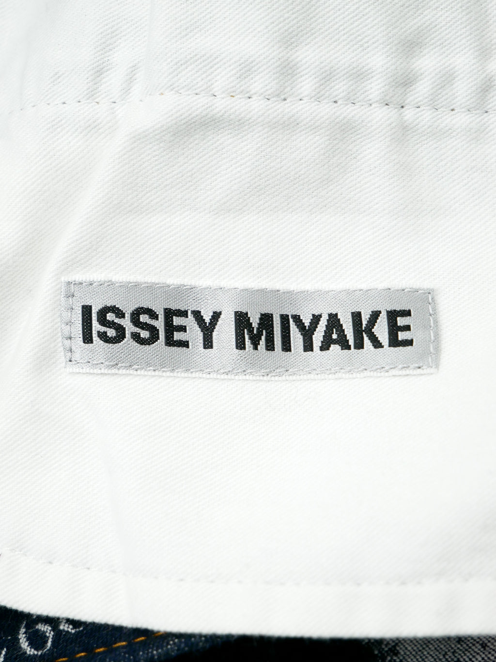 ISSEY MIYAKE イッセイミヤケ CITYSCAPE DENIM PARIS デニムパンツ ジーンズ 1 インディゴ